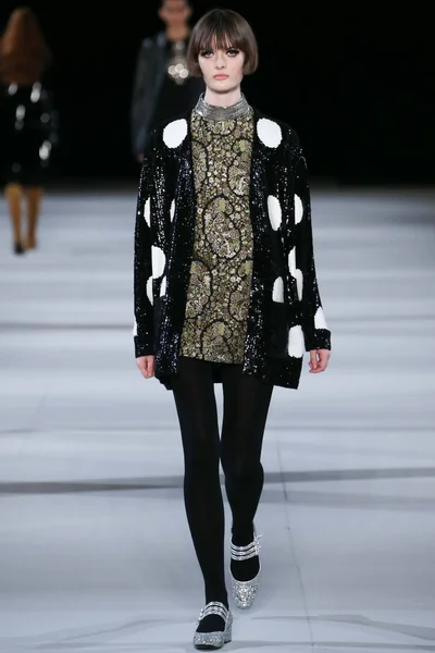 Look 38